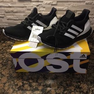 NWT Adidas UltraBOOST Orca Black & White Sz 8.5